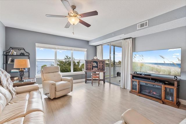 225 W SEMINOLE BOULEVARD 208, Sanford, FL 32771