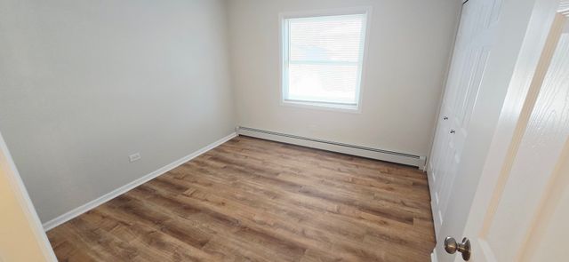 318 W Naperville Road 3, Westmont, IL 60559