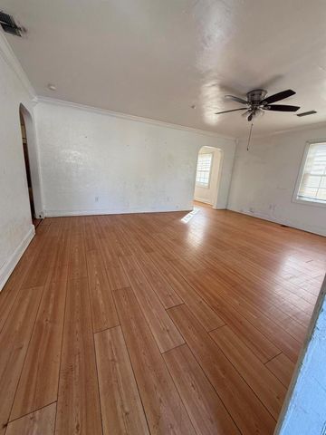 716 S Pine Street, Lake Worth Beach, FL 33460