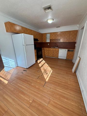 716 S Pine Street, Lake Worth Beach, FL 33460