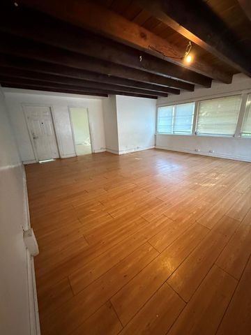 716 S Pine Street, Lake Worth Beach, FL 33460