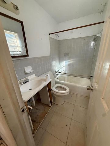 716 S Pine Street, Lake Worth Beach, FL 33460