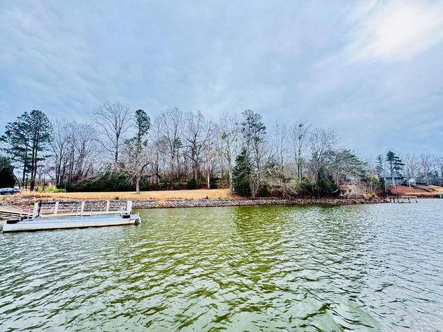 1143 Jets Landing Road, Abbeville, SC 29620