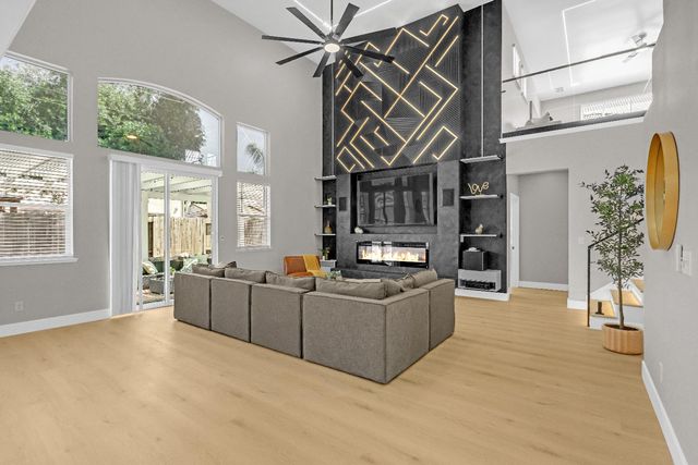 1664 Goldstar St, Roseville, CA 95747