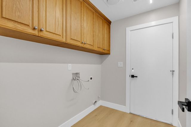 1664 Goldstar St, Roseville, CA 95747