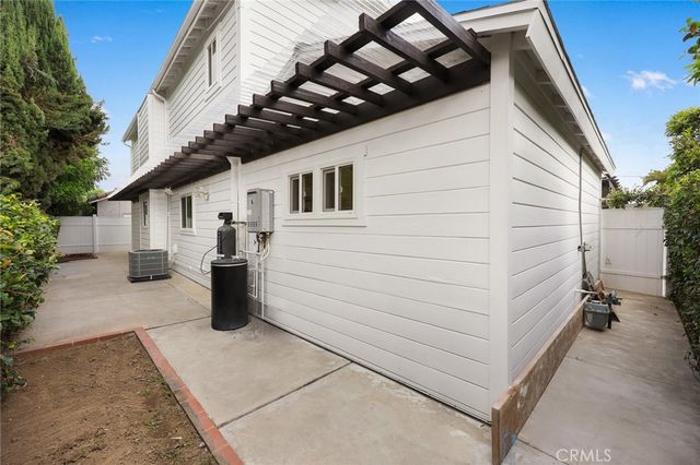 2335 S 6th Avenue, Arcadia, CA 91006