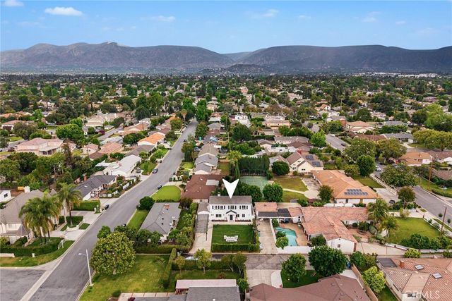2335 S 6th Avenue, Arcadia, CA 91006