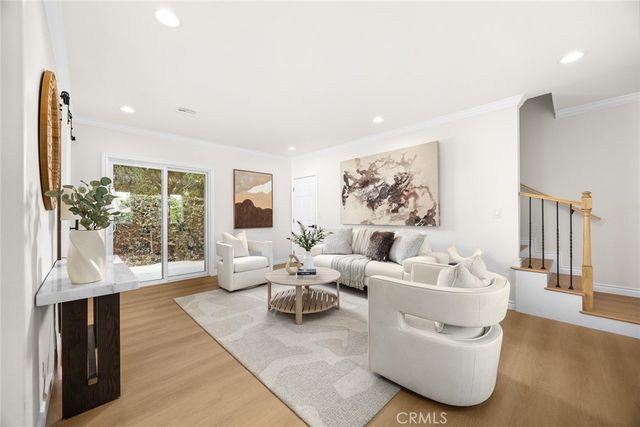 2335 S 6th Avenue, Arcadia, CA 91006