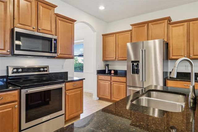 8920 DOVE VALLEY WAY, Davenport, FL 33896