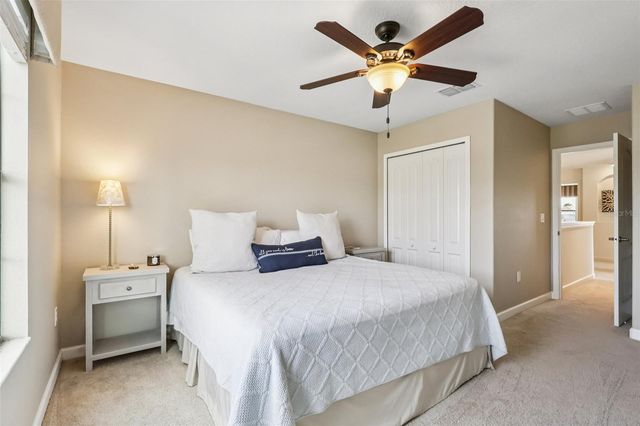 8920 DOVE VALLEY WAY, Davenport, FL 33896