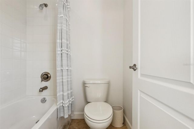 8920 DOVE VALLEY WAY, Davenport, FL 33896