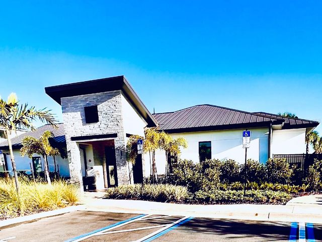 8920 DOVE VALLEY WAY, Davenport, FL 33896