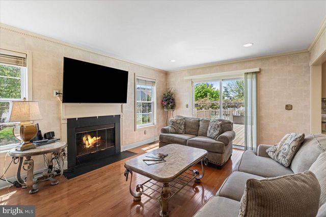 30 FRANCIS DR, Bridgewater, NJ 08807
