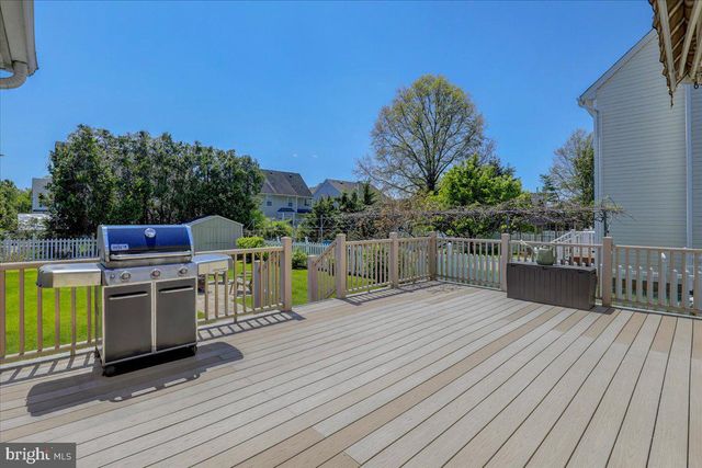 30 FRANCIS DR, Bridgewater, NJ 08807