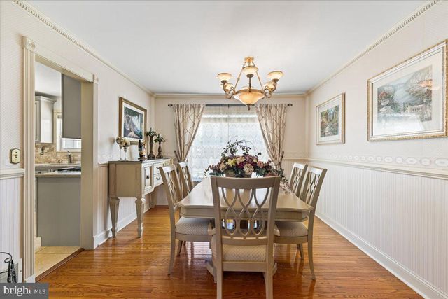30 FRANCIS DR, Bridgewater, NJ 08807