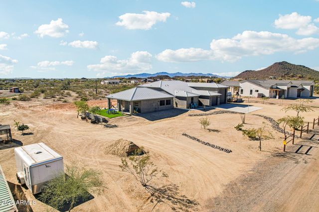 14343 W OBERLIN Way, Surprise, AZ 85387