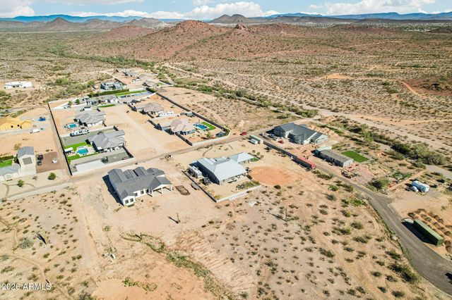 14343 W OBERLIN Way, Surprise, AZ 85387