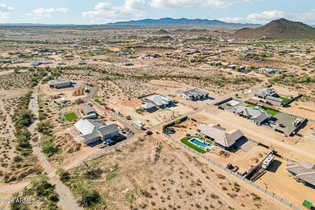 14343 W OBERLIN Way, Surprise, AZ 85387