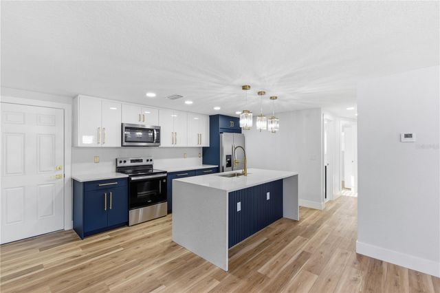 3202 N 44TH STREET, Tampa, FL 33605