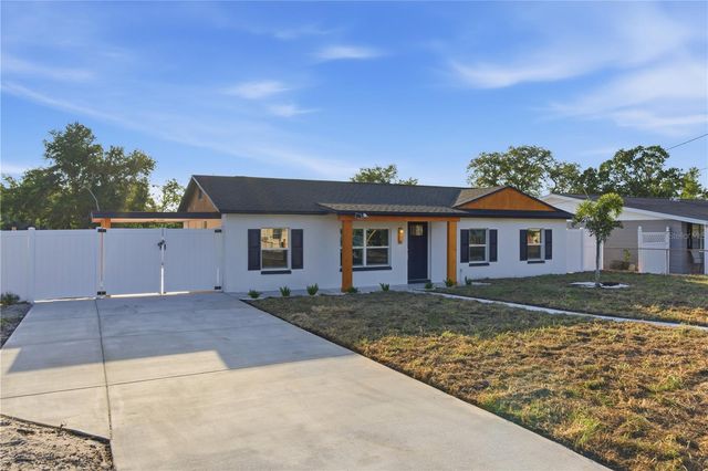 3202 N 44TH STREET, Tampa, FL 33605