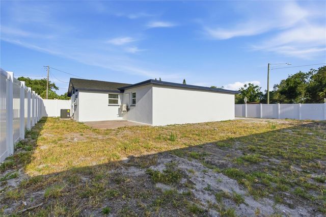 3202 N 44TH STREET, Tampa, FL 33605