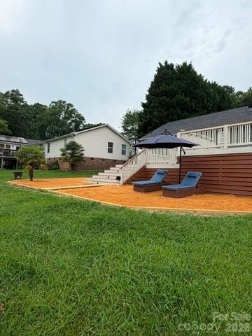 7858 Blackwood Road, Denver, NC 28037