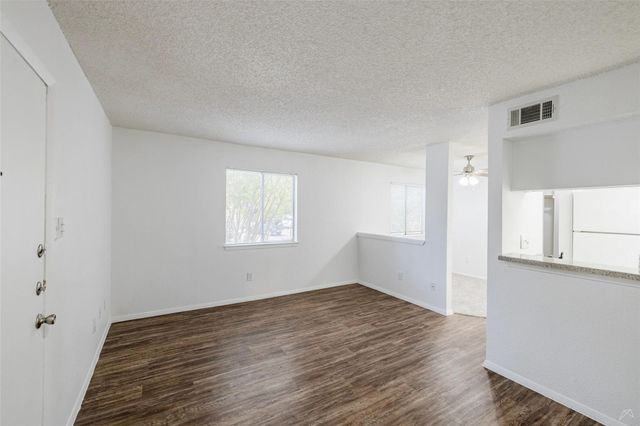 3600 Greystone DR 0403, Austin, TX 78731