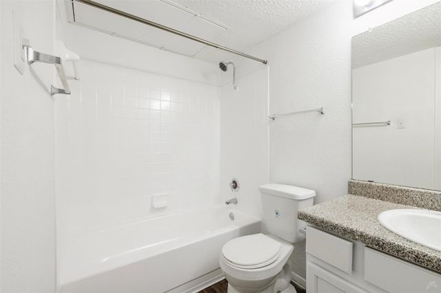 3600 Greystone DR 0403, Austin, TX 78731