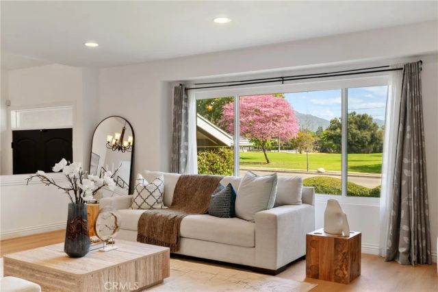 651 N Sunnyslope Avenue, Pasadena, CA 91107