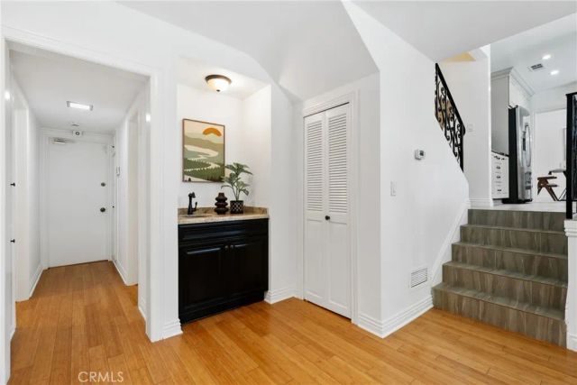 651 N Sunnyslope Avenue, Pasadena, CA 91107