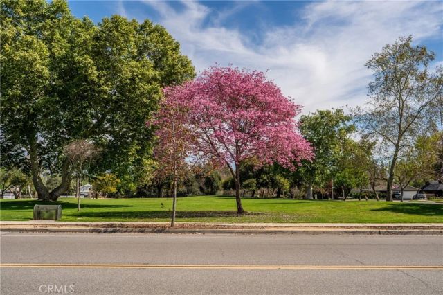 651 N Sunnyslope Avenue, Pasadena, CA 91107