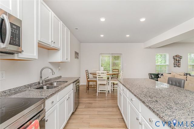 11300 Ellingshire Ct, Chester, VA 23831