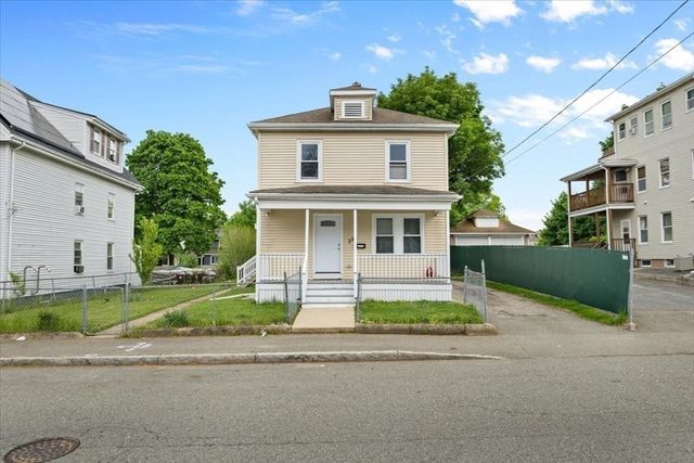 238 Market St, Brockton, MA 02301
