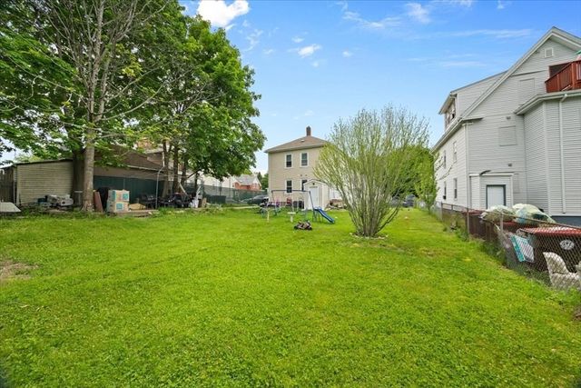 238 Market St, Brockton, MA 02301