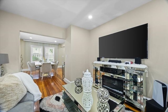 238 Market St, Brockton, MA 02301