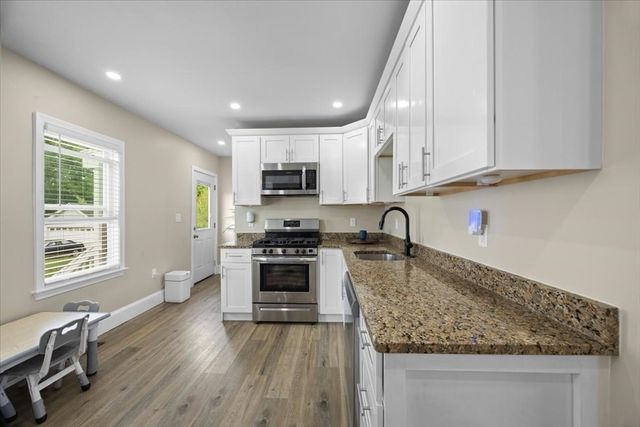 238 Market St, Brockton, MA 02301