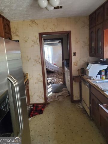 110 Huntington Court, Fayetteville, GA 30214