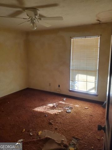 110 Huntington Court, Fayetteville, GA 30214