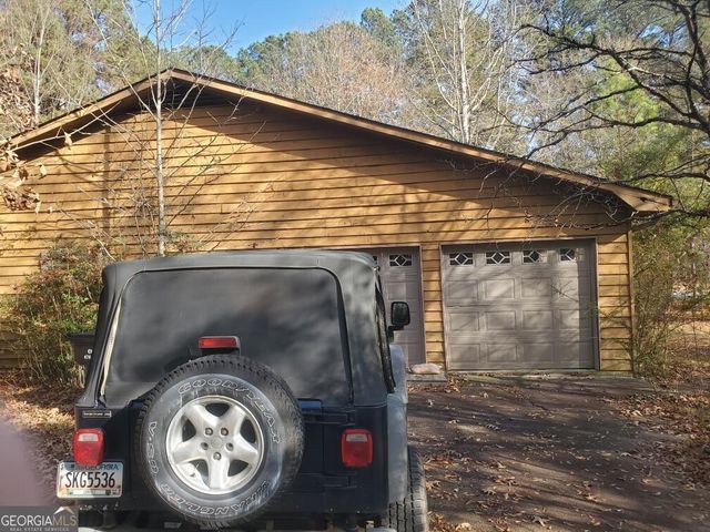 110 Huntington Court, Fayetteville, GA 30214