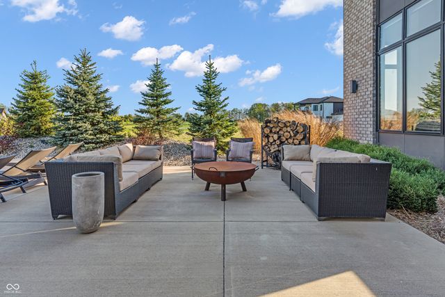 3975 Pitscottie Court, Bargersville, IN 46106