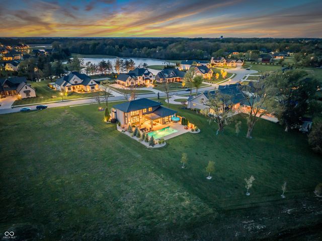 3975 Pitscottie Court, Bargersville, IN 46106