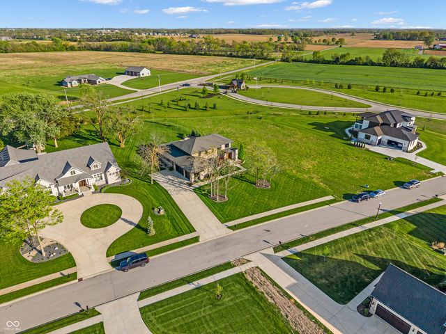 3975 Pitscottie Court, Bargersville, IN 46106