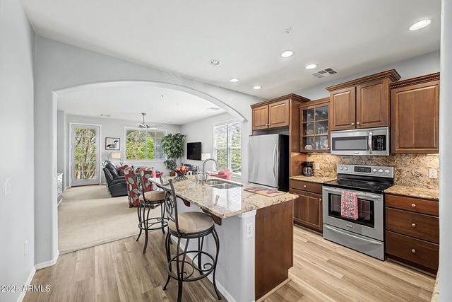 905 S OSBORN Lane, Gilbert, AZ 85296