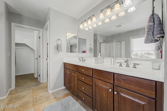 905 S OSBORN Lane, Gilbert, AZ 85296