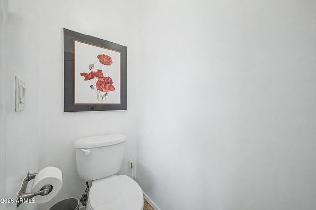 905 S OSBORN Lane, Gilbert, AZ 85296