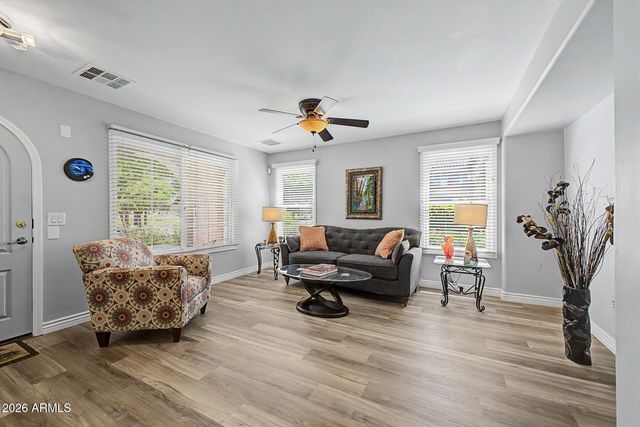 905 S OSBORN Lane, Gilbert, AZ 85296