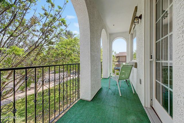 905 S OSBORN Lane, Gilbert, AZ 85296