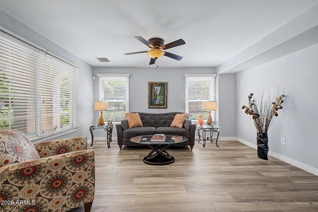 905 S OSBORN Lane, Gilbert, AZ 85296