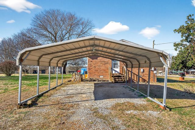 268 Fairview Cir, Sparta, TN 38583