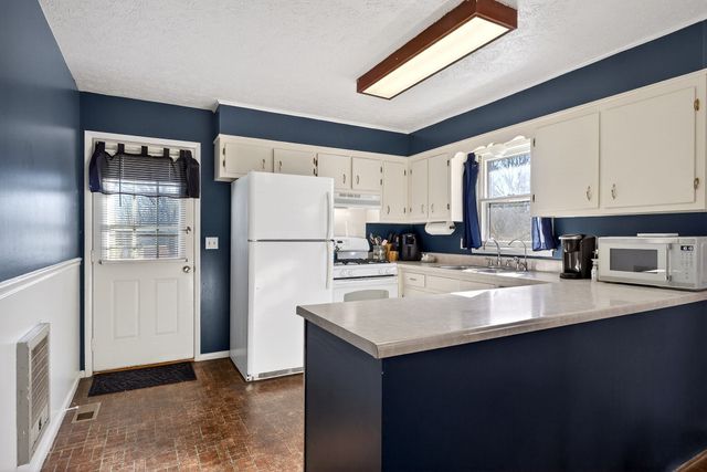 268 Fairview Cir, Sparta, TN 38583